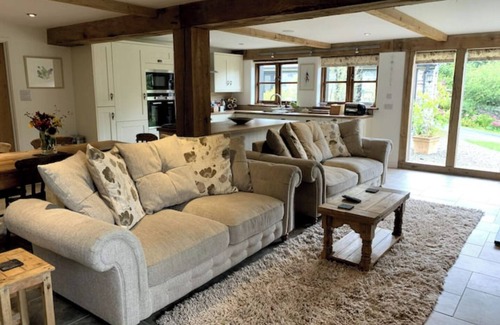 Boscastle Cottage | Barn and Stables in tranquil gardens and farmland