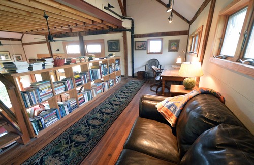 Boring Apartment | Barn Apt on Tranquil Historic Farm-Amazing Views