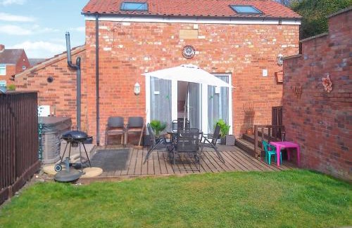 Skegness House | Barn Cottage - E5560