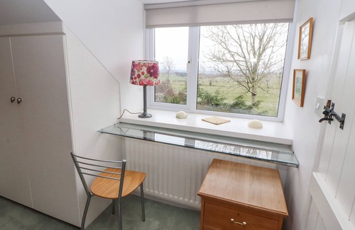 Penrith Cottage | BARN END, pet friendly, character holiday cottage in Shap