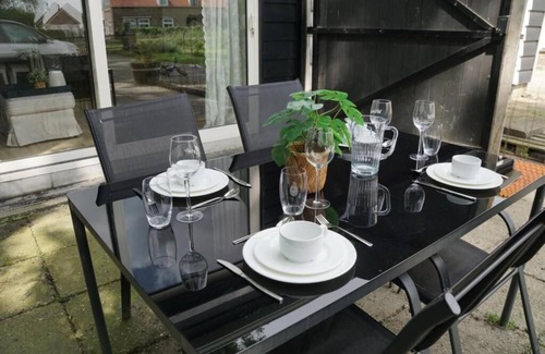 Lewedorp House | Barn house in the polder, beautiful area for biking. Beach just 15 km away