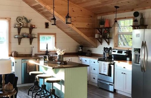 Lebanon Other | Barndominium with lake view, close to Nashville!
