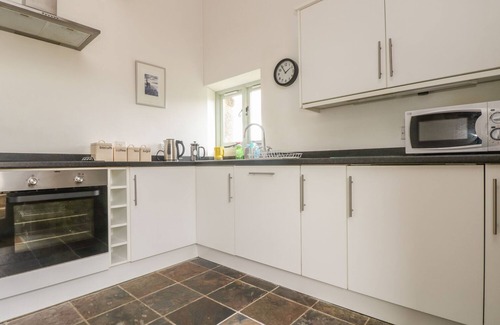 Penzance Cottage | BARNEYS BARN, family friendly, with a garden in Penzance