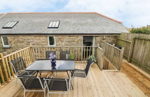 Penzance Cottage | BARNEYS BARN, family friendly, with a garden in Penzance