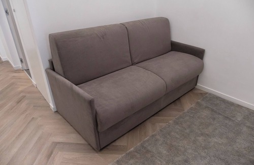 Taranto House | BARNEYS DESIGN APARTMENT