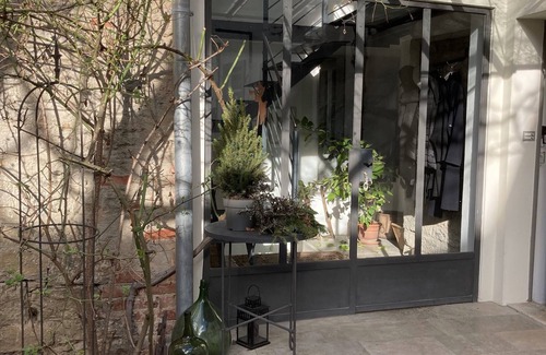 Aub Apartment | Baroque apartment (110sqm) on the 1st floor for 4 people
