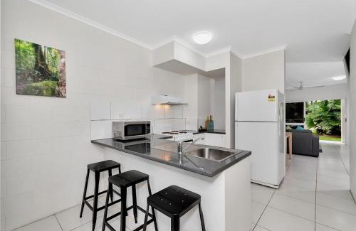 Port Douglas Apartment | Barrier Townhouse