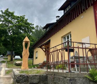 Bily Potok House | Bartlova bouda