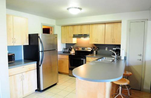 Barton Hills House | Barton Hills Condominiums