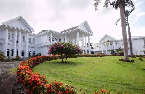Port Antonio Apartment | Bask in the warm Caribbean sun! Large Suite with FREE Parking and FREE Breakfast