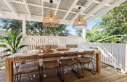 Mollymook House | Baskk Mollymook take a moment, pause, unwind and absorb