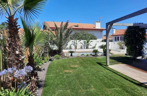 Biarritz House | Basque villa with pool, Biarritz Côte des Basques