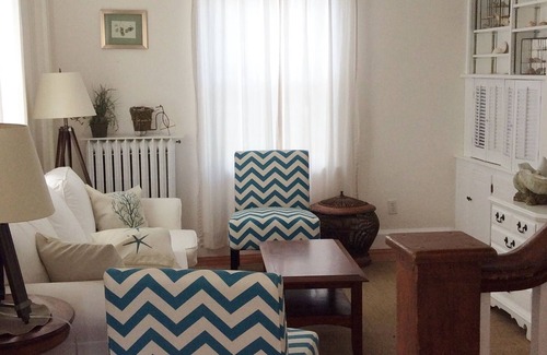 Easton's Point Apartment | Bass Rocks Beach Cottage Atop Sachuest Beach with Spa/Pool