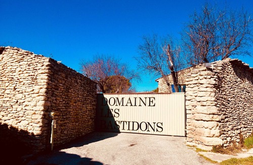 Gordes House | Bastidon overlooking Gordes, terrace and swimming pool
