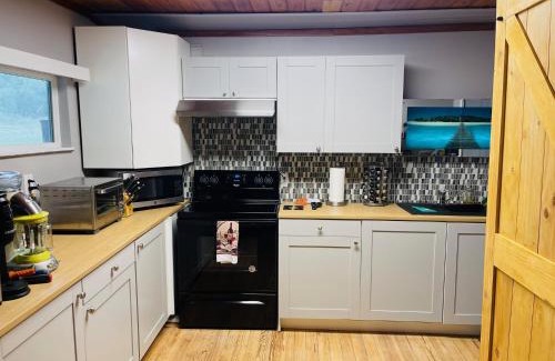 Camp Swift House | Bastrop Tiny Disc Golf Retreat