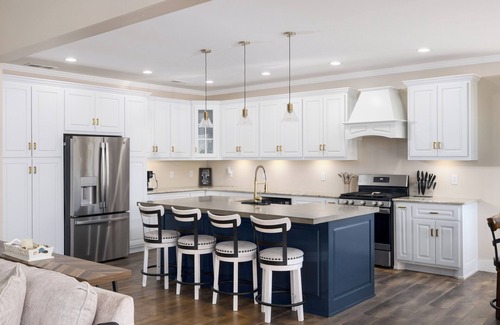 Jasper House | Battle Branch Retreat - Luxurious Lake Side Escape