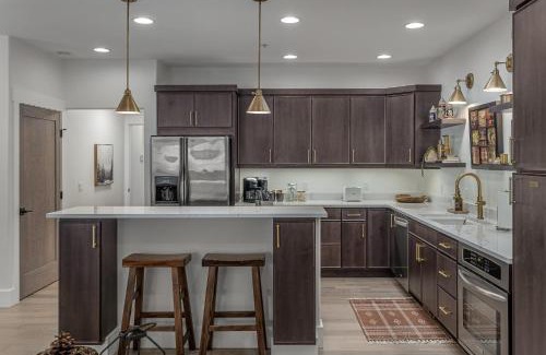 Leavenworth Apartment | Bavarian Mountain Suite Condo by NW Comfy Cabins