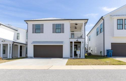 Orange Beach House | Bay Breeze Retreat