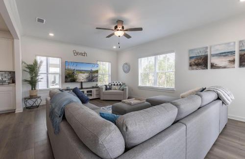 Orange Beach House | Bay Breeze Retreat