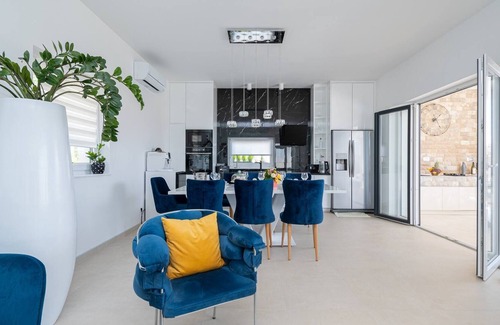 Jakisnica Villa | Bay Diamond Villa with seaview