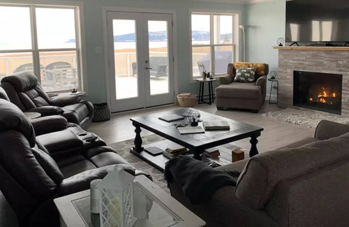 Economy House | Bay of Fundy beach paradise!