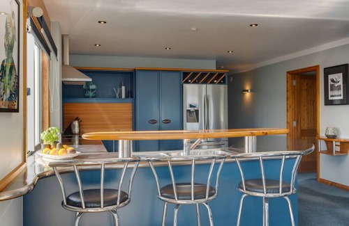 Opua Apartment | Bay of Islands On The Water Apartment-The landing