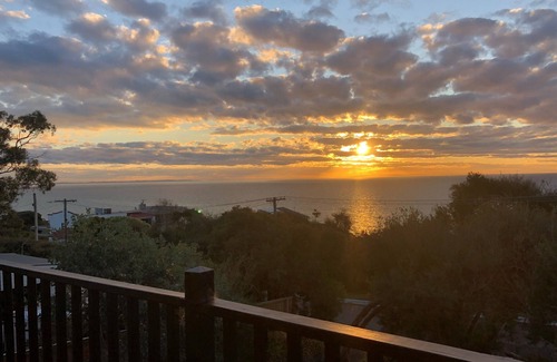 McCrae Cottage | Bay Panorama