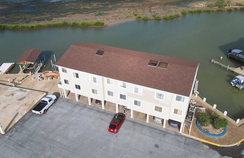 Port Isabel Condo | * Bay Sunset Views * Waterfront Pool * Boat Slip