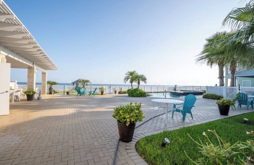Port Isabel Villa | Bay view 3BR gated villa w/community amenities