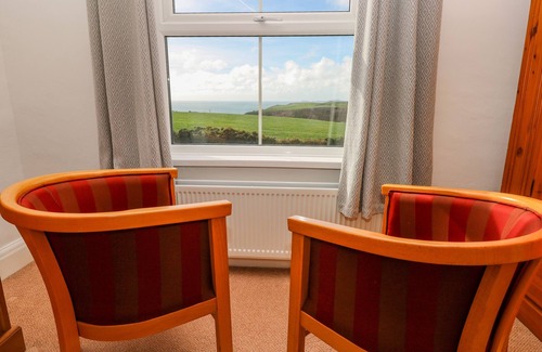 Penycwm Cottage | BAY VIEW FARMHOUSE, family friendly, with a garden in Solva