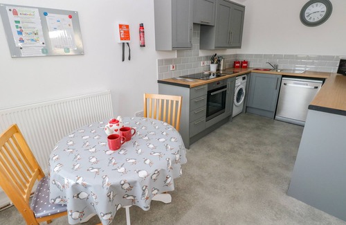 Penycwm Cottage | Bay View Farmhouse