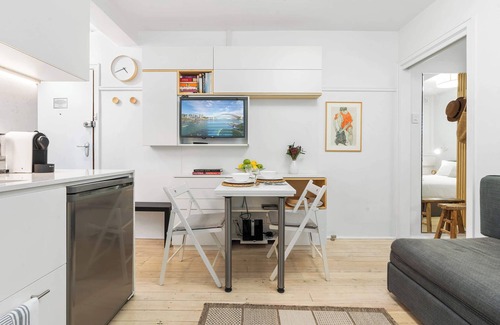 Rushcutters Bay Apartment | Bay View in Rushcutters Bay