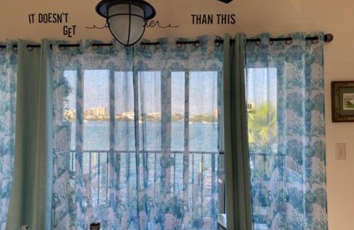 Clearwater Beach Apartment | Bay Watch #5 - Weekly Beach Rental