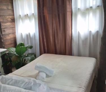 Bayawan City Hotel | Bayawan Sunset Inn next to julsam and orange house