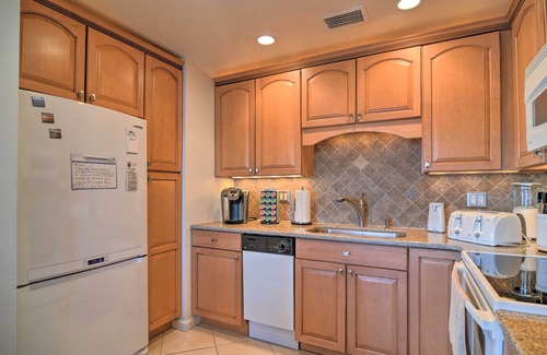 Coquina Key Condo | Bayfront Condo 3 Mi to Downtown St. Petersburg