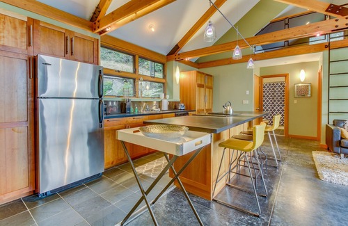 Anacortes House | Bayfront getaway with amazing views and easy access to nearby attractions