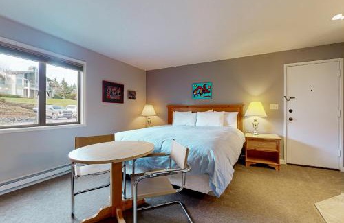 Port Ludlow Apartment | Bayfront Retreat