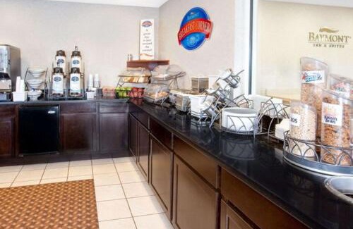 Howell Hotel | Baymont by Wyndham Howell/Brighton