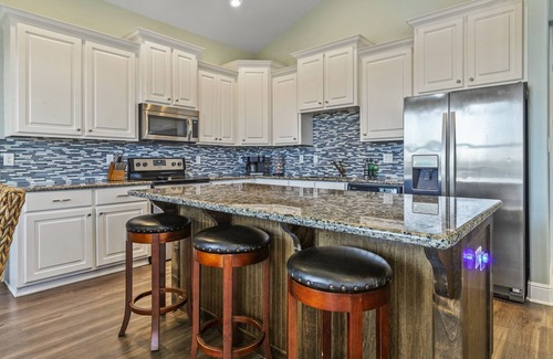 Hackberry House | Bayou Bliss Lodge