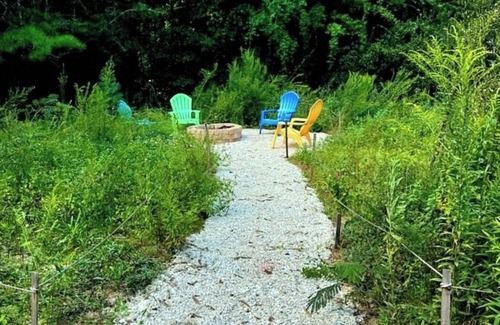 Bush Cabin | Bayou Bromeliad at Lochloosa