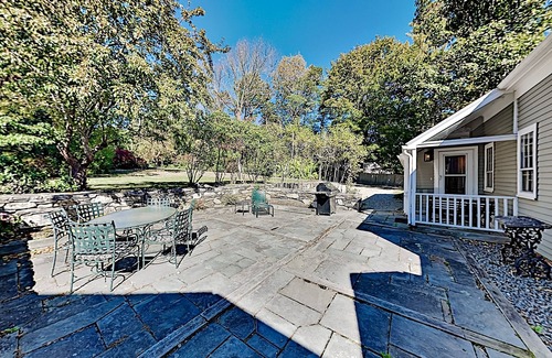 Falmouth Foreside House | Bayside House Near Portland with Water Views, Fast WiFi, & Patio - Dogs OK