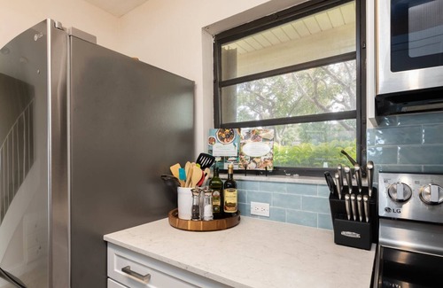 Key Largo Condo | Bayside Paradise with Ample Amenities