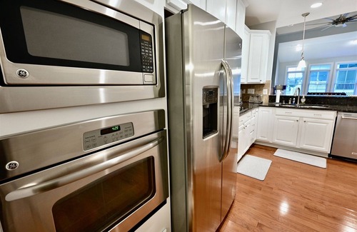 The Commons Villa | Bayside Resort * New Listing * 3BR Luxury Villa Home Close to Pool 11282 *