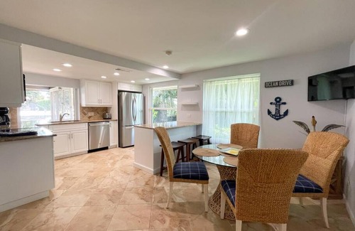 Connors House | Bayside Retreat - BRING YOUR BOAT