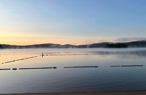 Inlet Ski Chalet | Bayview at Beachfront "Eagle Bay Village"
