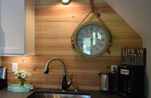 Sharpsburg Apartment | Bayview at Clearwater. The most beautiful view on the lake!
