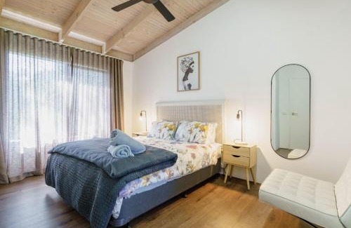 McCrae House | Bayview Escape McCrae
