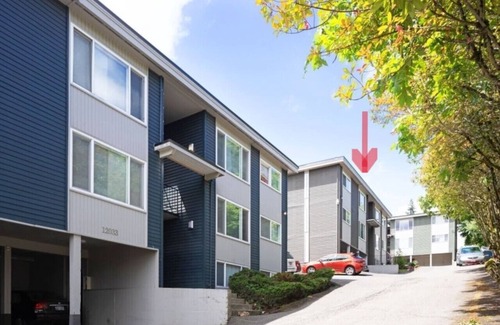 Highline Apartment | BD35 2b1b Apt Unit 2 @S Seattle close to airport