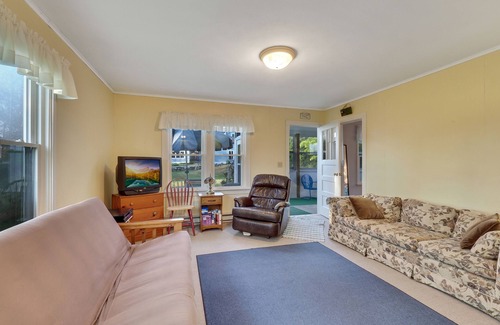 Onekama Cottage | Be our Guests at our Guest House