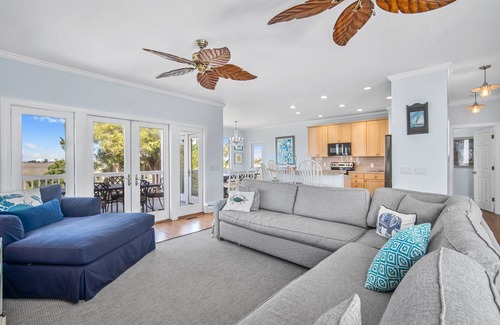 Oceanmarsh Subdivision House | Beach Access - Views of the Marsh and Harbor River - Sleeps 10